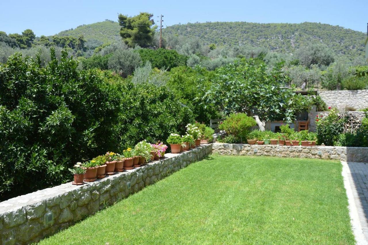 Spiti Portokali Apartment Epidaurus Exterior foto